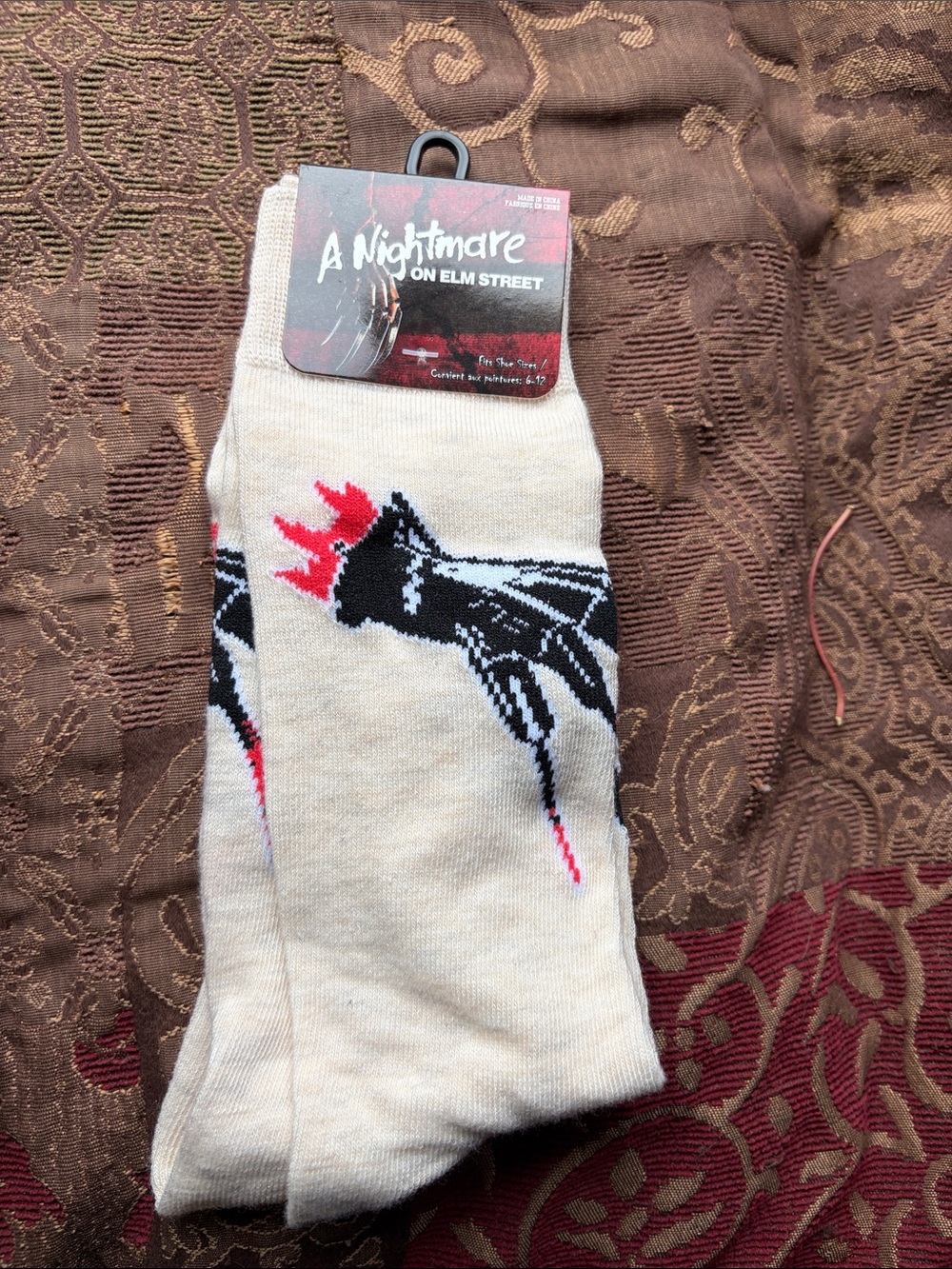 HALLOWEEN socks-nightmare before Christmas,chucky, beetlejuice, nightmare on elm - Picture 5 of 5